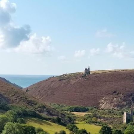 Newly Renovated Characterful Cottage, Wheal Rose Scorrier ภายนอก รูปภาพ